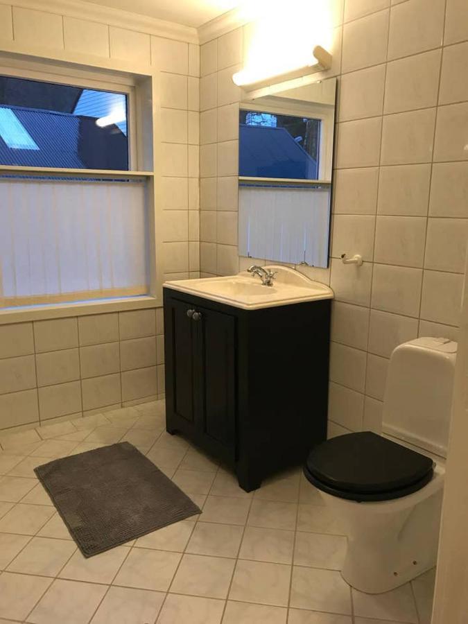 Moldegaard Farmhouse - Apartment B Moldegard Екстер'єр фото